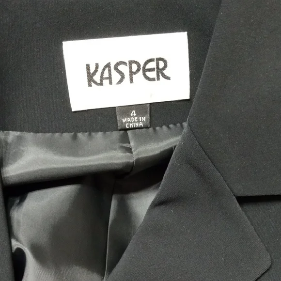 Kasper Black Blazer Suit Jacket & Skirt Set. Size 4P Black - No Fading - Picture 2 of 13